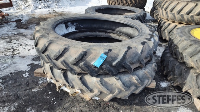 (2) Goodyear DT800 380/90R54 radial tires
